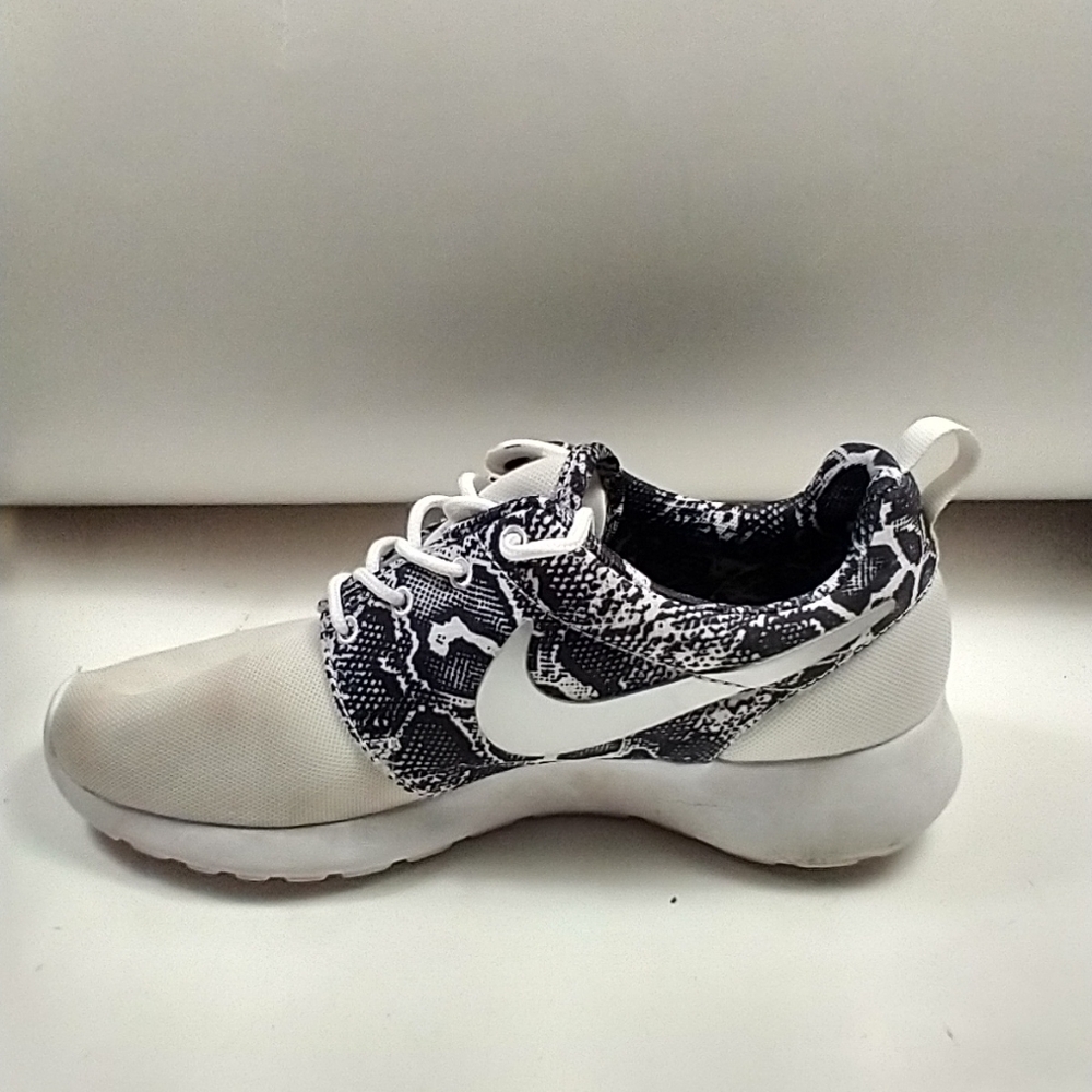 Nike Roche Run Running Shoes Women - Picture 5 of 12